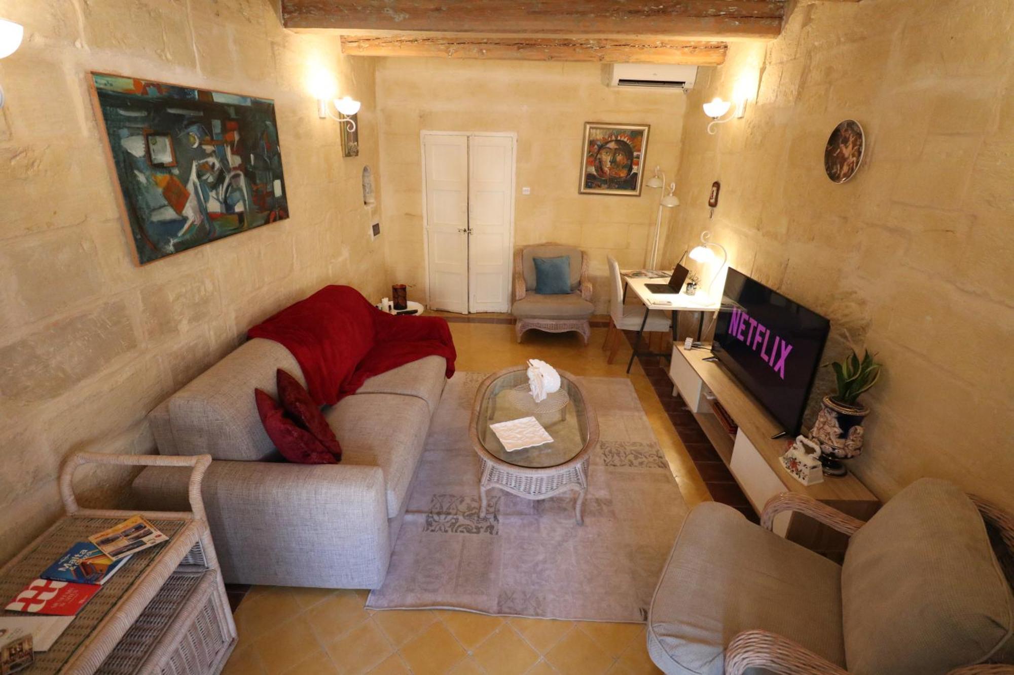 The Knight - Heritage & Art Home At Birgu Square ภายนอก รูปภาพ