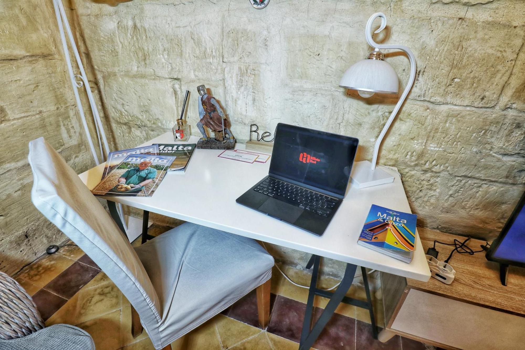 The Knight - Heritage & Art Home At Birgu Square ภายนอก รูปภาพ