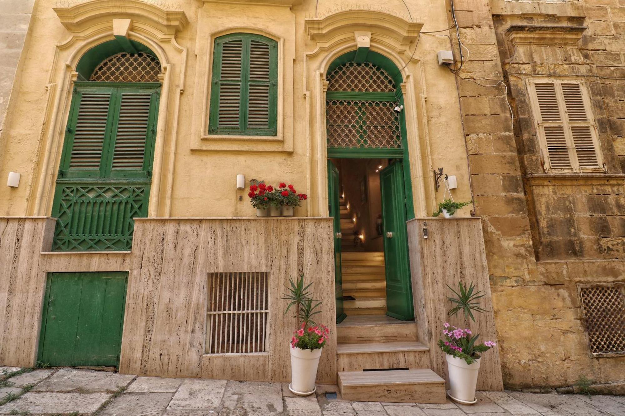 The Knight - Heritage & Art Home At Birgu Square ภายนอก รูปภาพ