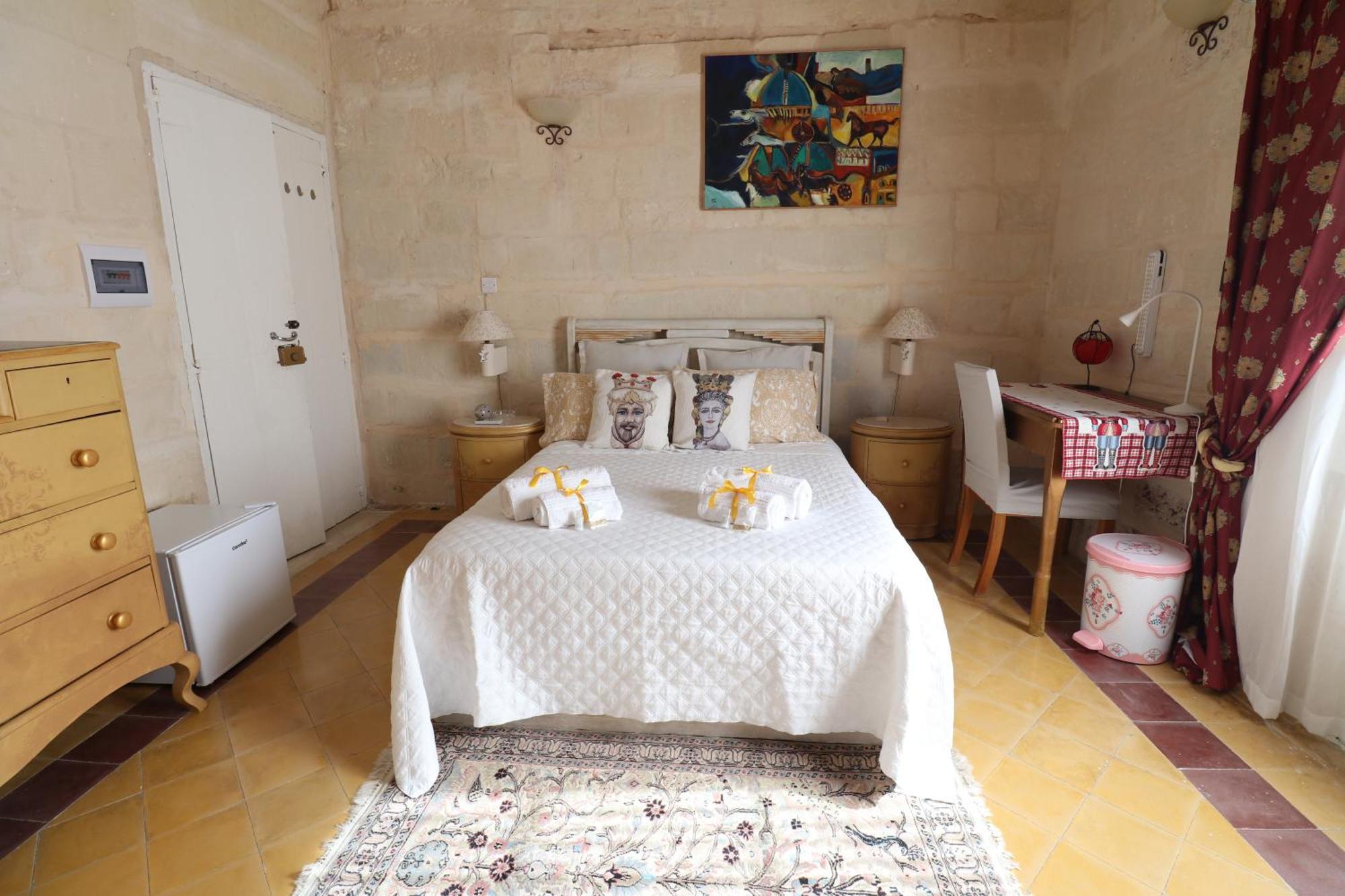 The Knight - Heritage & Art Home At Birgu Square ภายนอก รูปภาพ